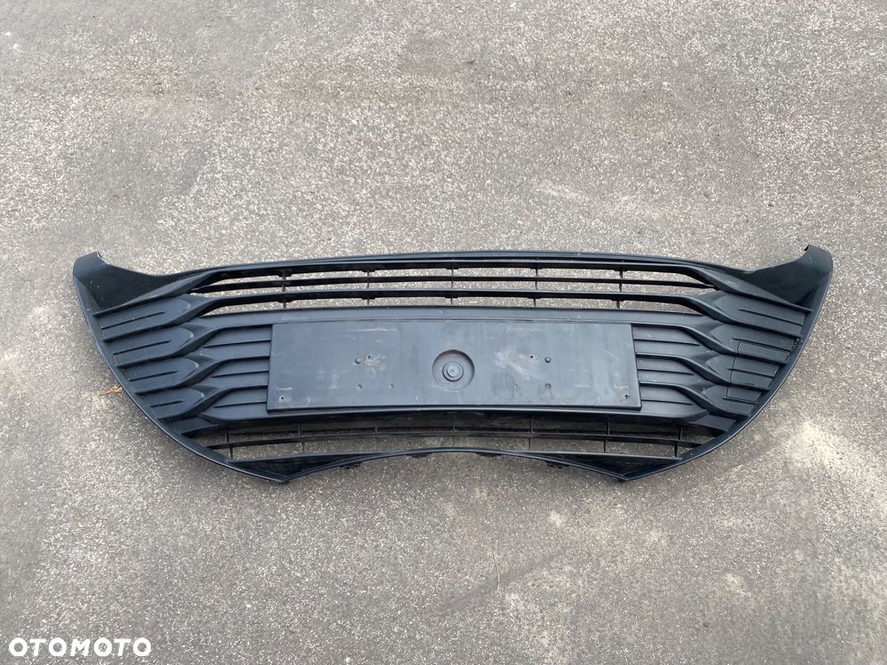 TOYOTA YARIS 3 III Lift 17-  krata środkowa ZDERZAKA przedniego ATRAPA PRZEDNIA grill  KRATKA W ZDERZAK  przedni wlot powietrza przód 53102-0D120  53112-0D820  6319-A291 - 2