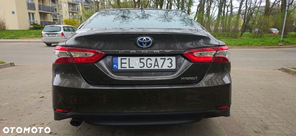 Toyota Camry 2.5 Hybrid Executive CVT - 8