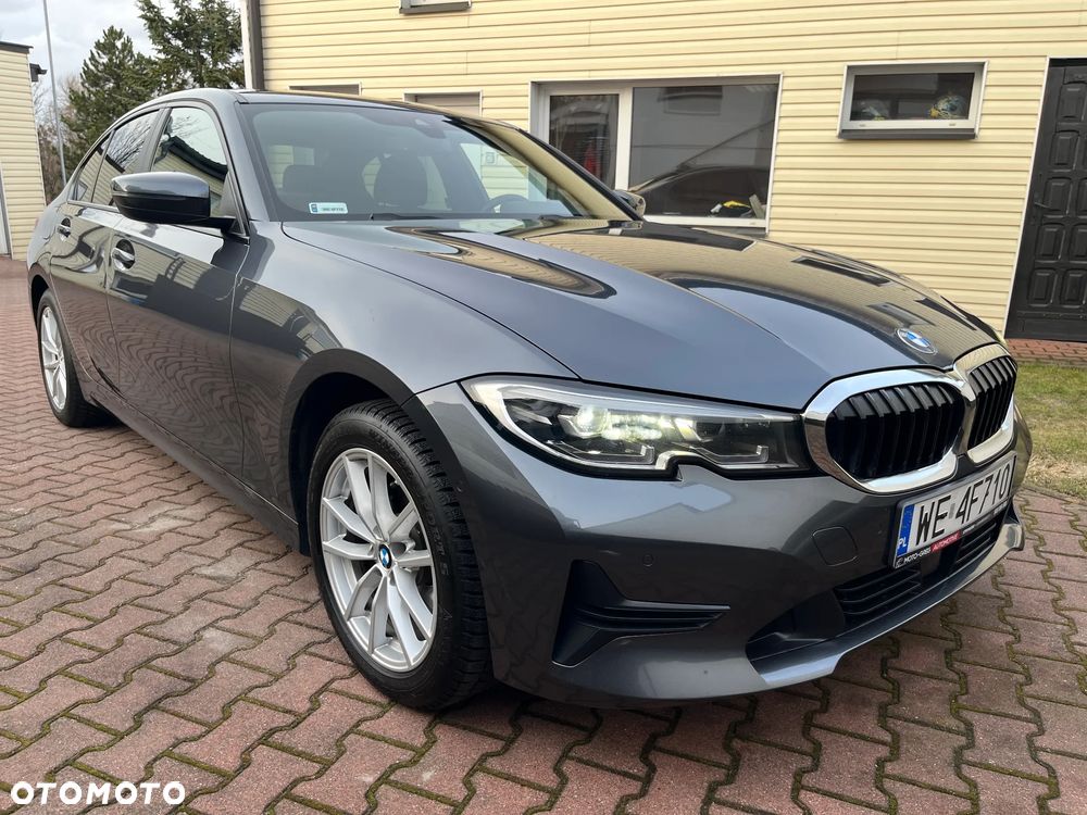 BMW Seria 3 320i xDrive - 1
