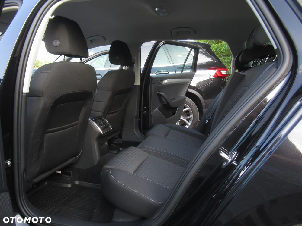 Skoda Superb 2.0 TSI Ambition DSG - 7