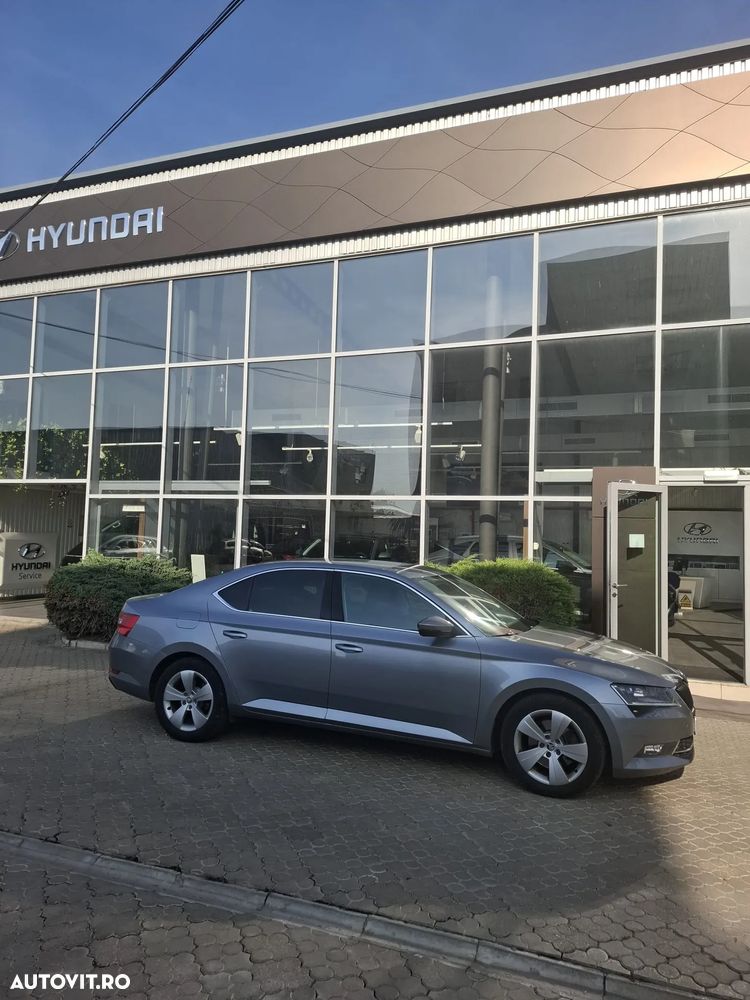 Skoda Superb 2.0 TDI DSG Style - 17