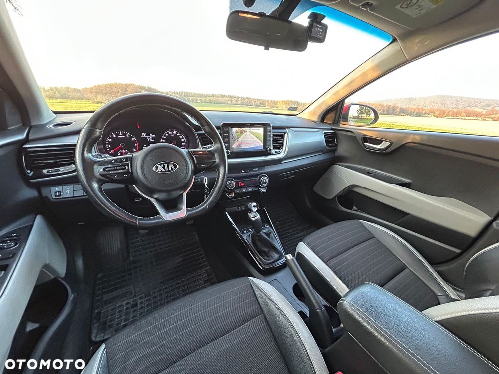 Kia Stonic 1.4 L - 11