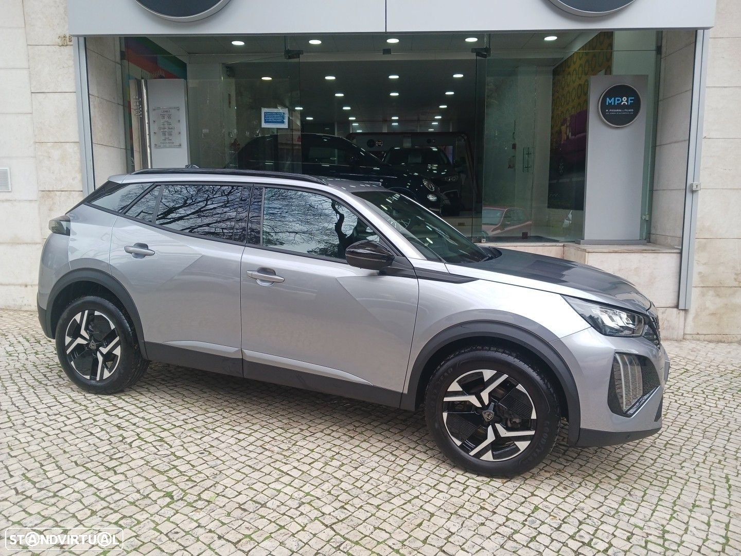 Peugeot 2008 1.2 PureTech Allure EAT8 - 2