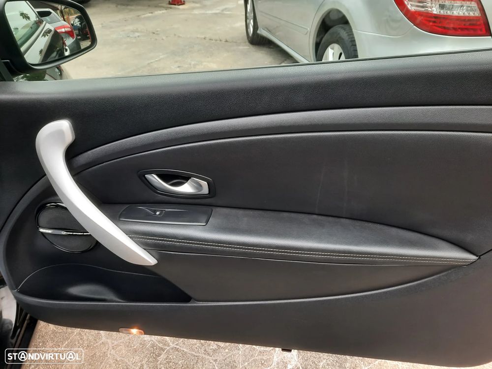 Renault Mégane Coupe 1.5 dCi Bose Edition CO2 Champion - 31