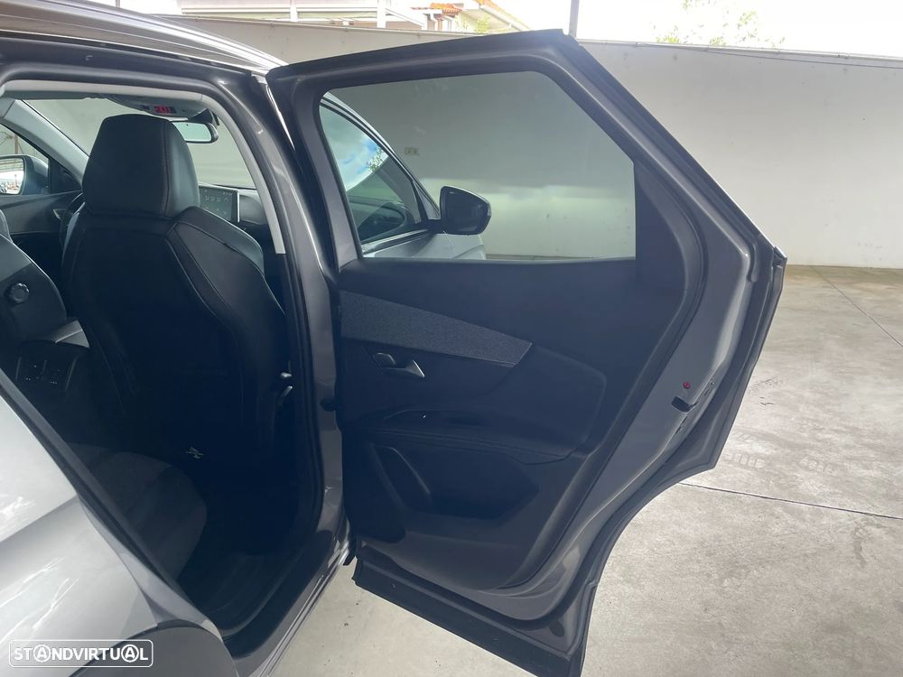 Peugeot 3008 BlueHDi 130 Stop & Start EAT8 Allure - 15