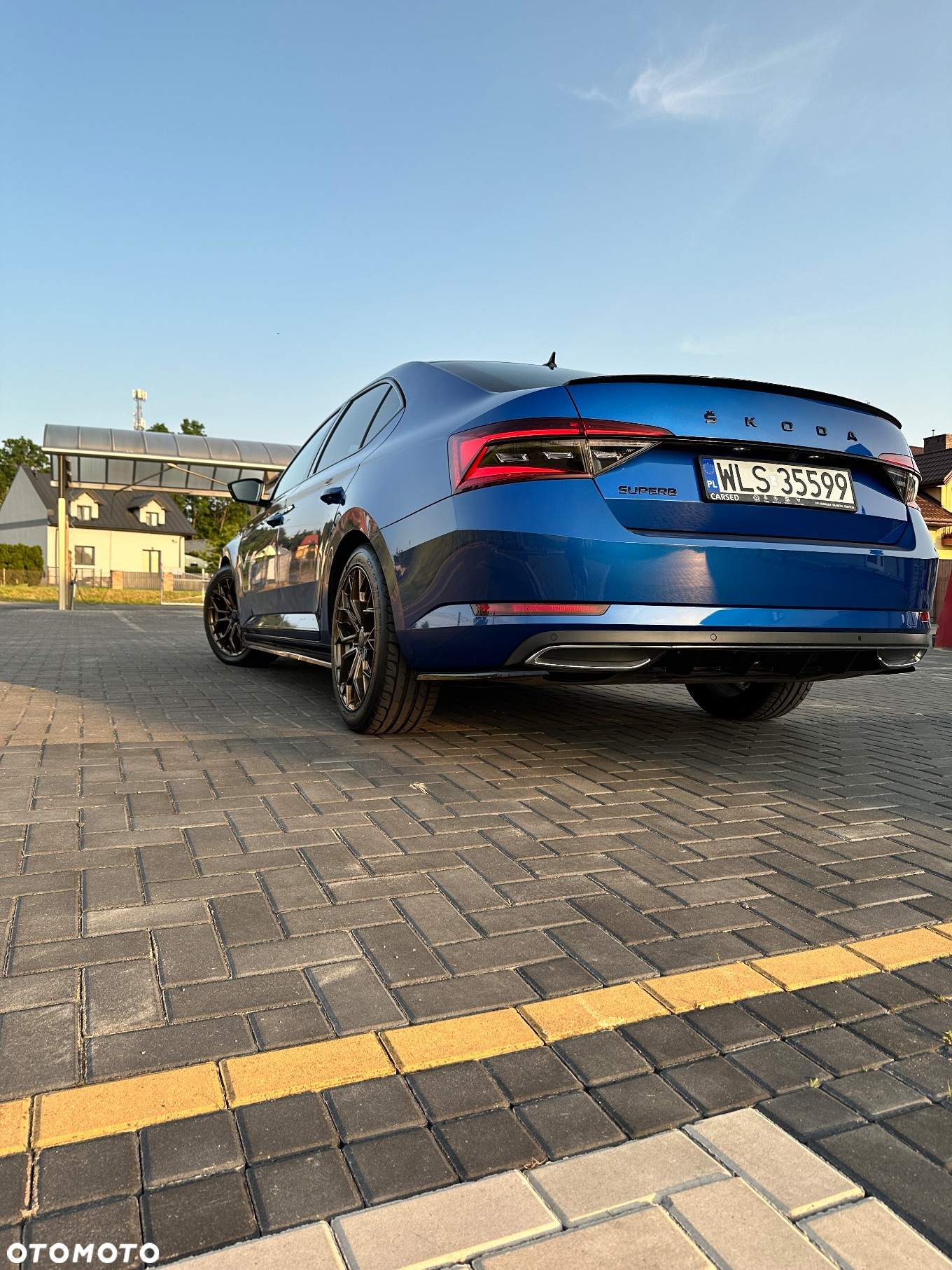 Skoda Superb 2.0 TDI DSG Sportline - 8