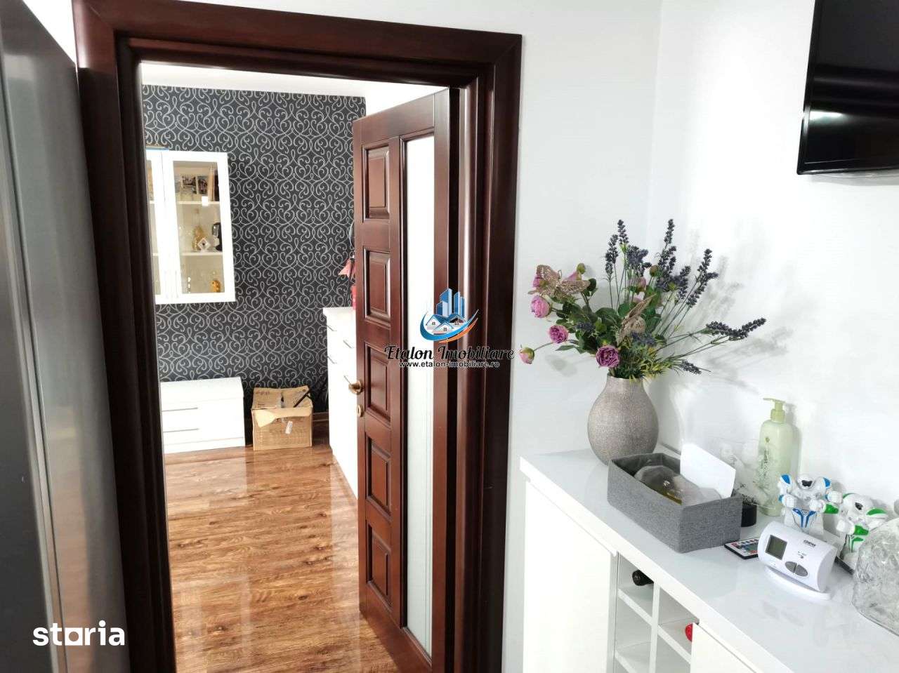 Apartament 3 camere decomandat zona Petrodava, Precista - Imagine principală: 4/8