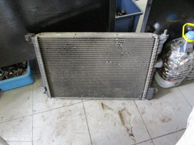 Radiador Agua 90353002 OPEL VECTRA A 1995 1.7TD USADO - 2