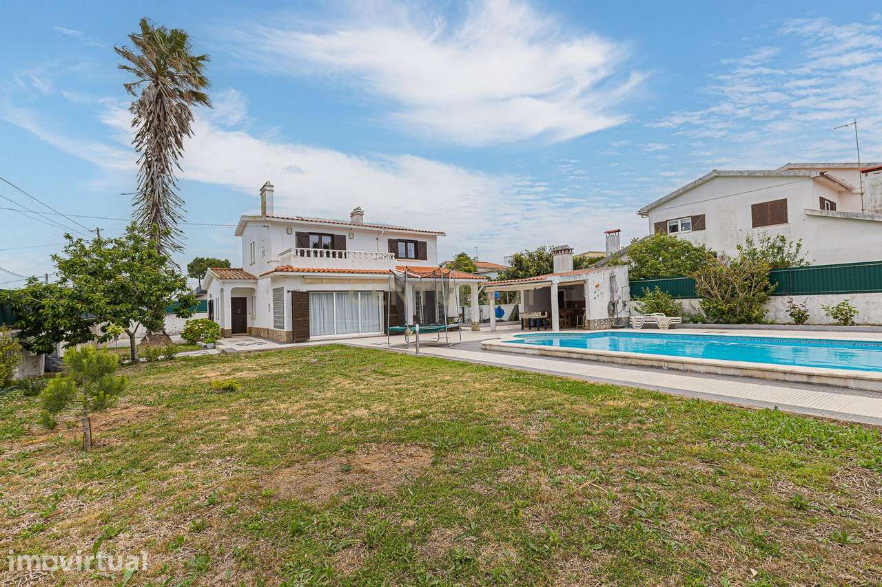 Moradia T4 Ericeira com piscina, jardim, churrasqueira e garagem - Grande imagem: 2/39