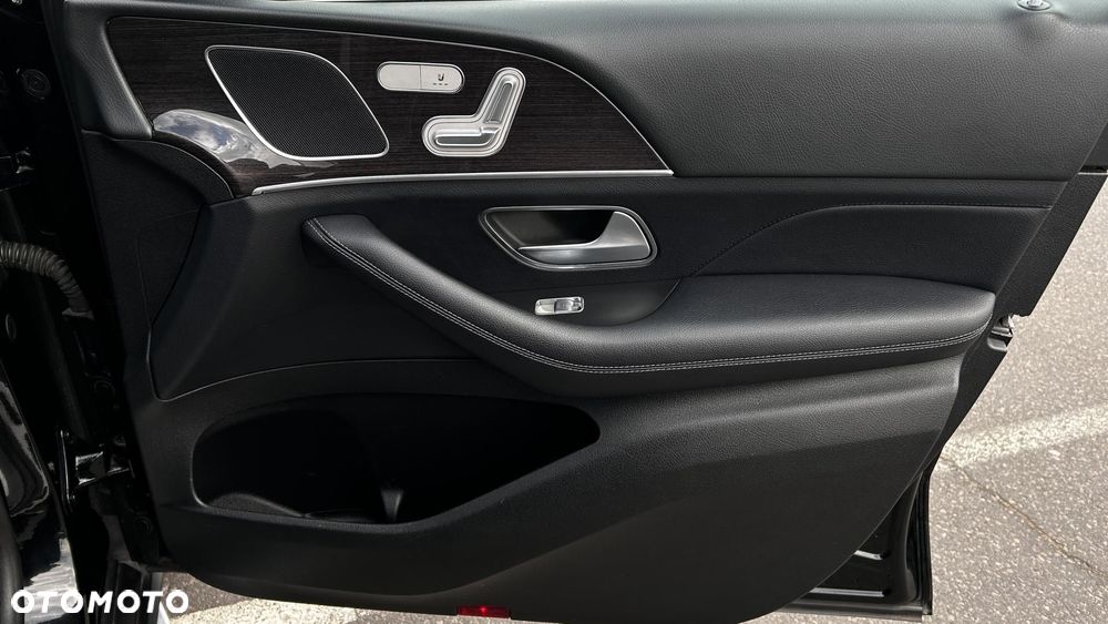 Mercedes-Benz GLE - 22