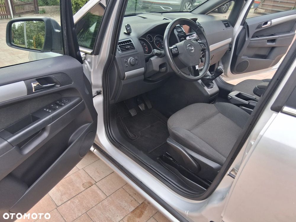 Opel Zafira 1.8 Family Plus - 7