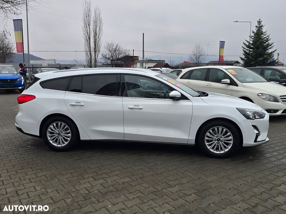 Ford Focus 1.5 EcoBlue Connected - 6