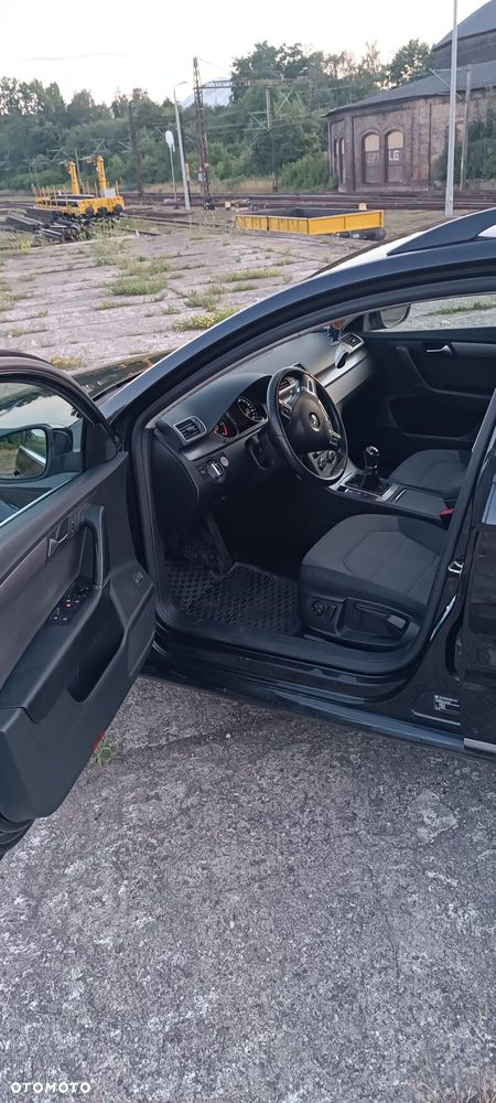 Volkswagen Passat - 3