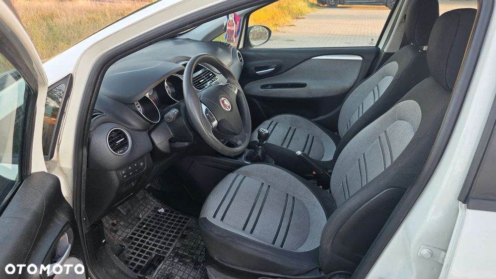 Fiat Punto Evo 1.4 8V Active Euro5 - 10