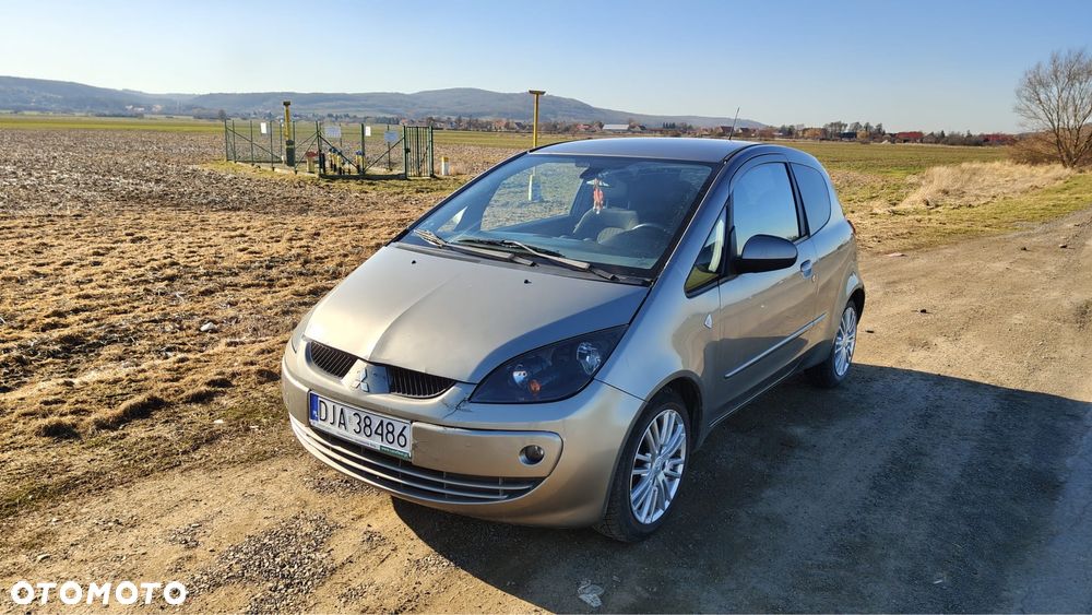 Mitsubishi Colt - 2