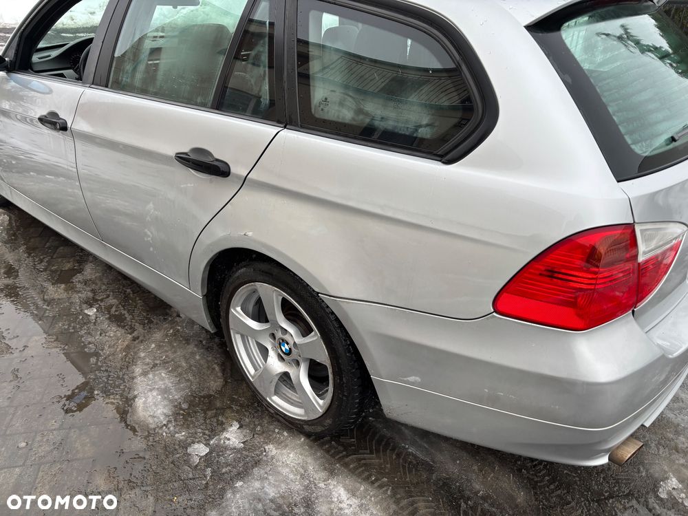 BMW Seria 3 ver-320i - 8