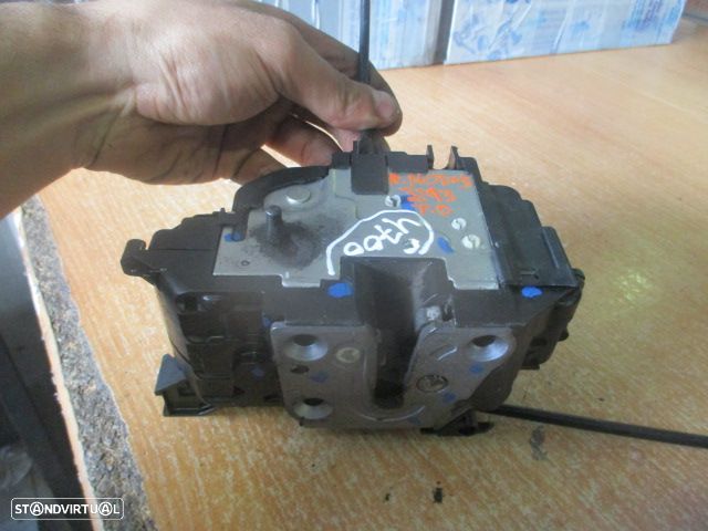 Fecho 219249E RENAULT MODUS FASE 2 2011 1.5DCI 8V 70CV 5P BRANCO TD 4 PINOS - 1
