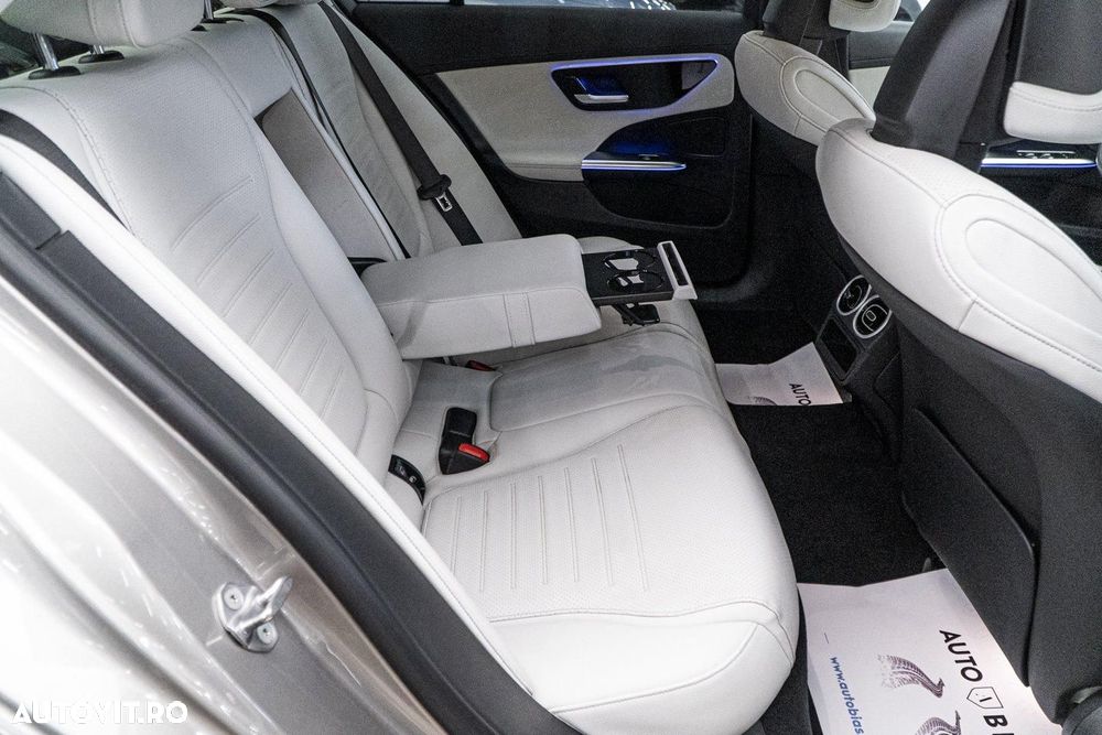 Mercedes-Benz C 300 MHEV 4MATIC - 8