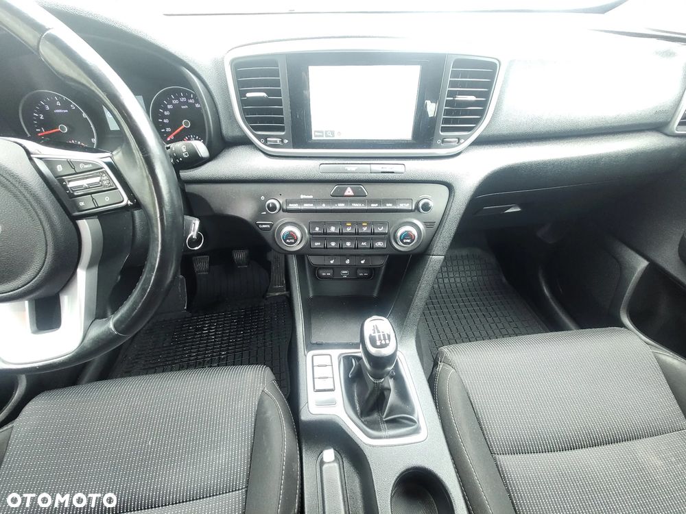 Kia Sportage 1.6 GDI L Business Line Plus 2WD - 26