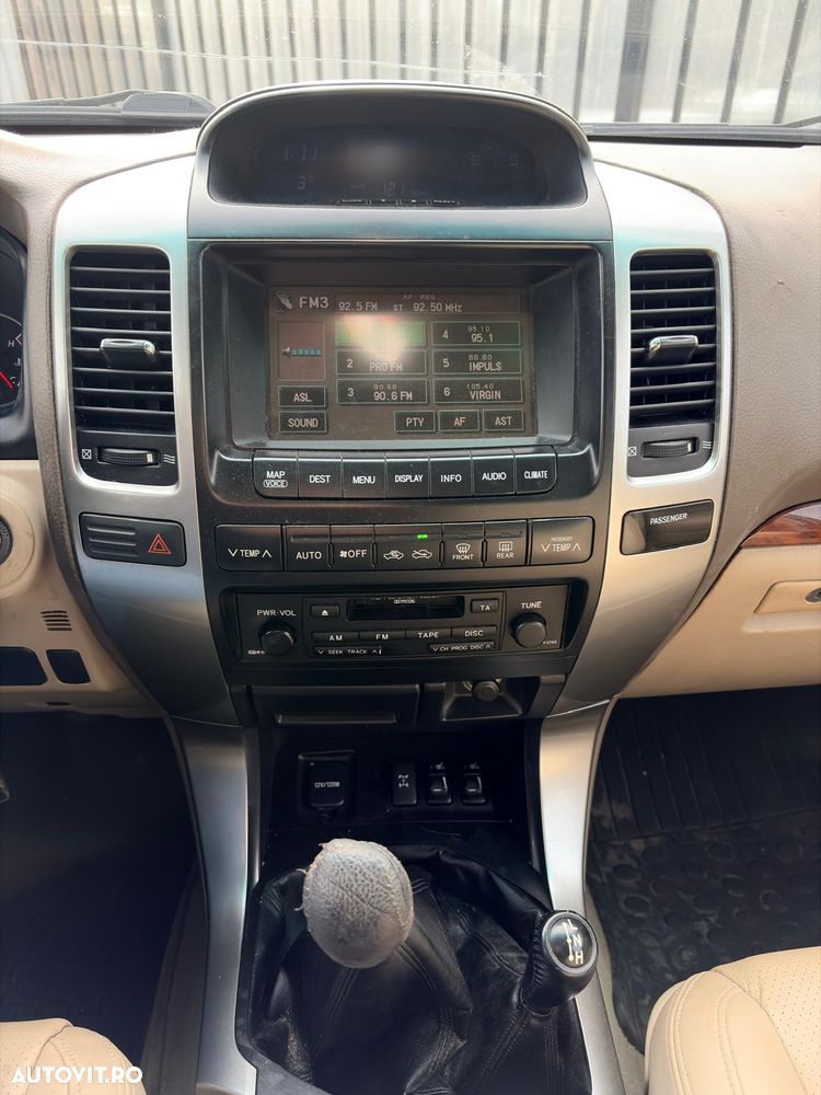 Toyota Land Cruiser 3.0 TD-4D Executive - 6