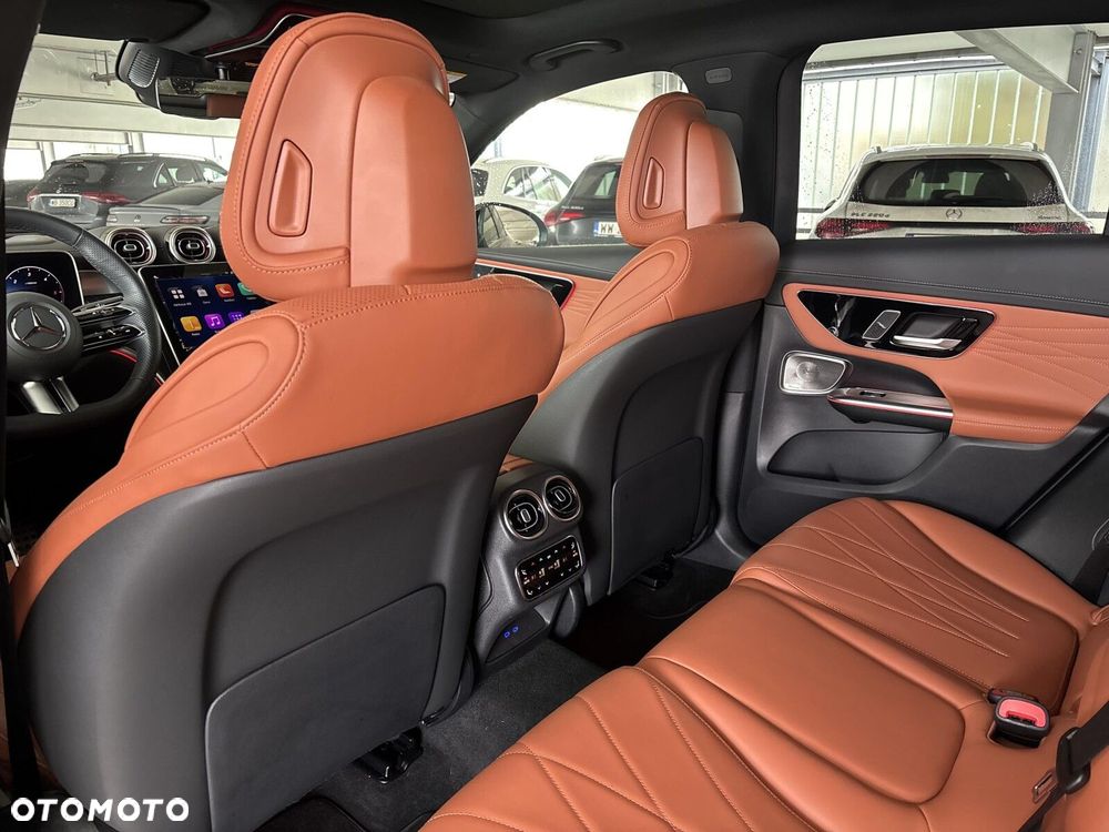 Mercedes-Benz GLC - 23
