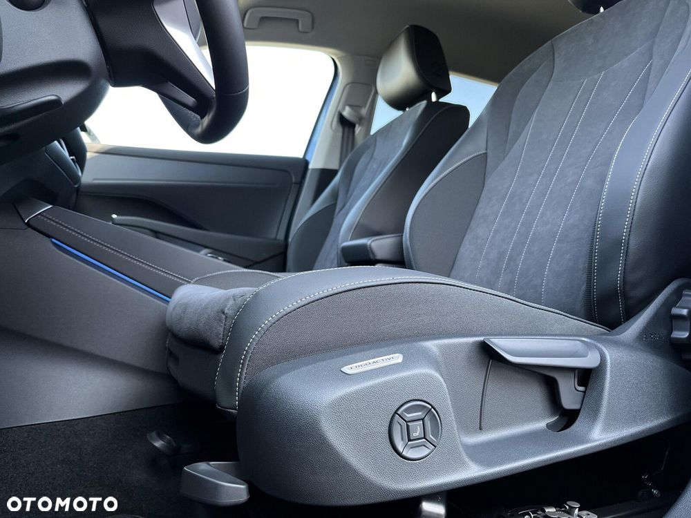 Volkswagen T-Roc - 22