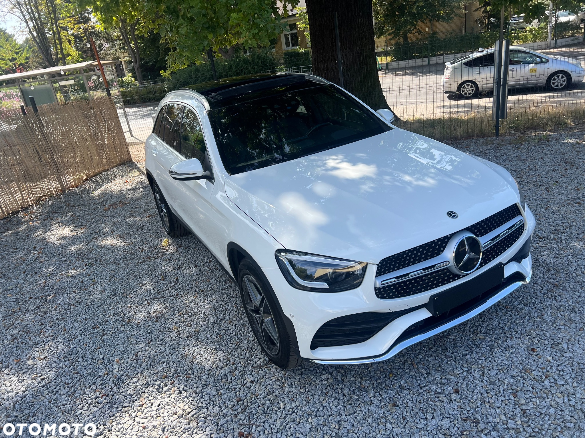 Mercedes-Benz GLC 220 d 4Matic 9G-TRONIC AMG Line Plus - 33