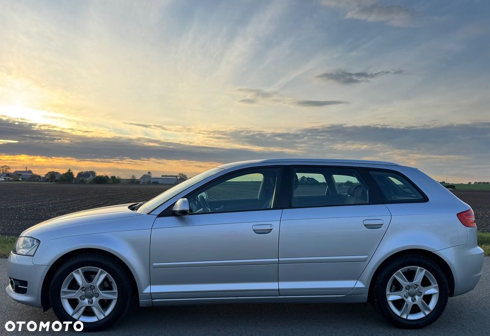 Audi A3 Sportback 1.6 Ambiente - 10