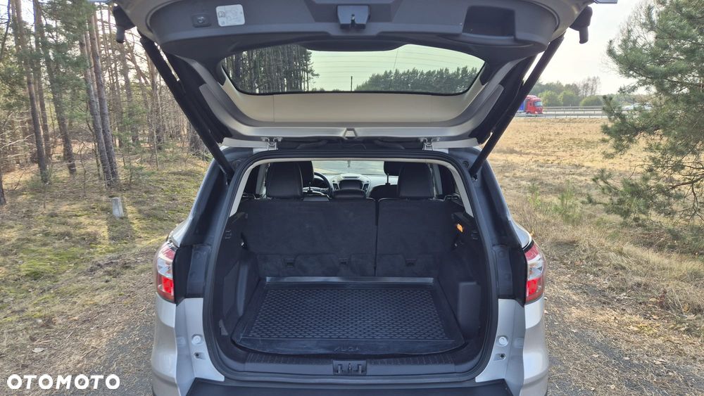 Ford Escape 2.0 EcoBoost AWD Titanium - 5