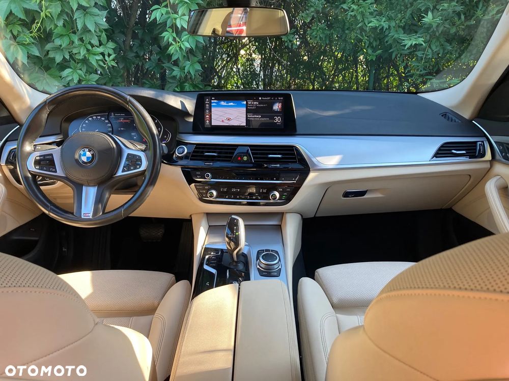 BMW Seria 5 520d Luxury Line - 14