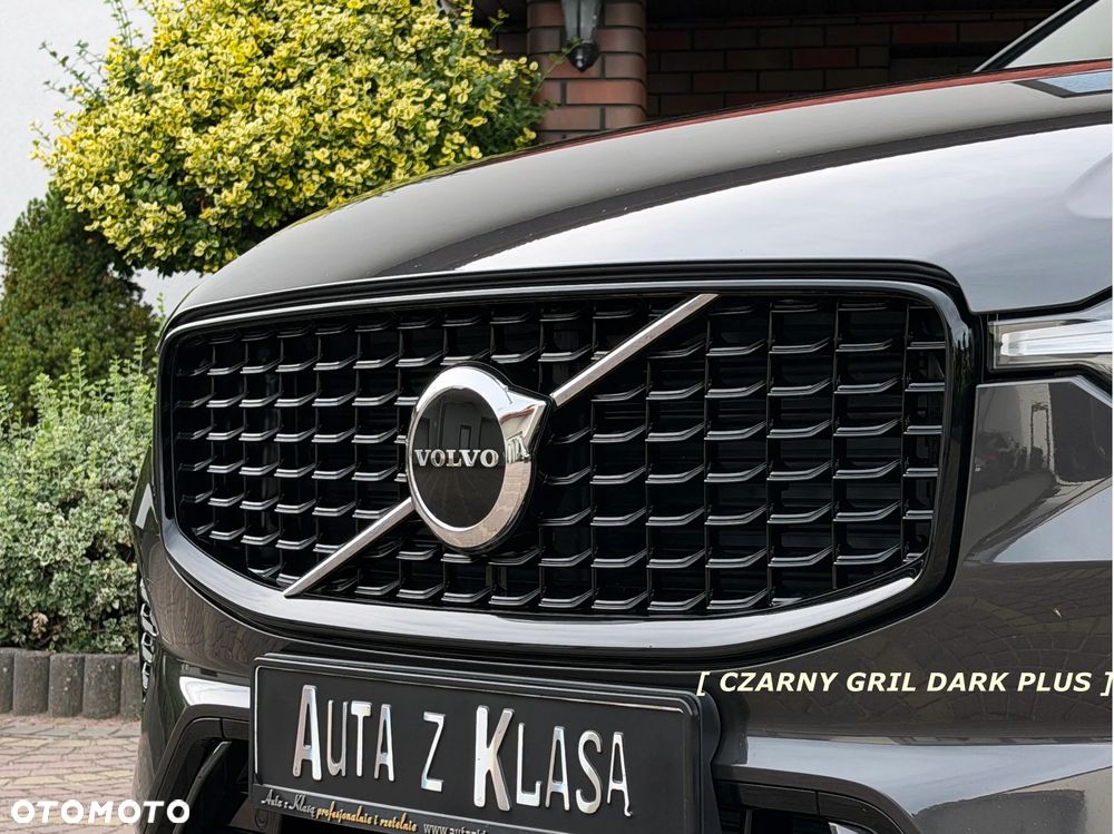 Volvo XC 60 B4 D AWD Plus Dark - 35