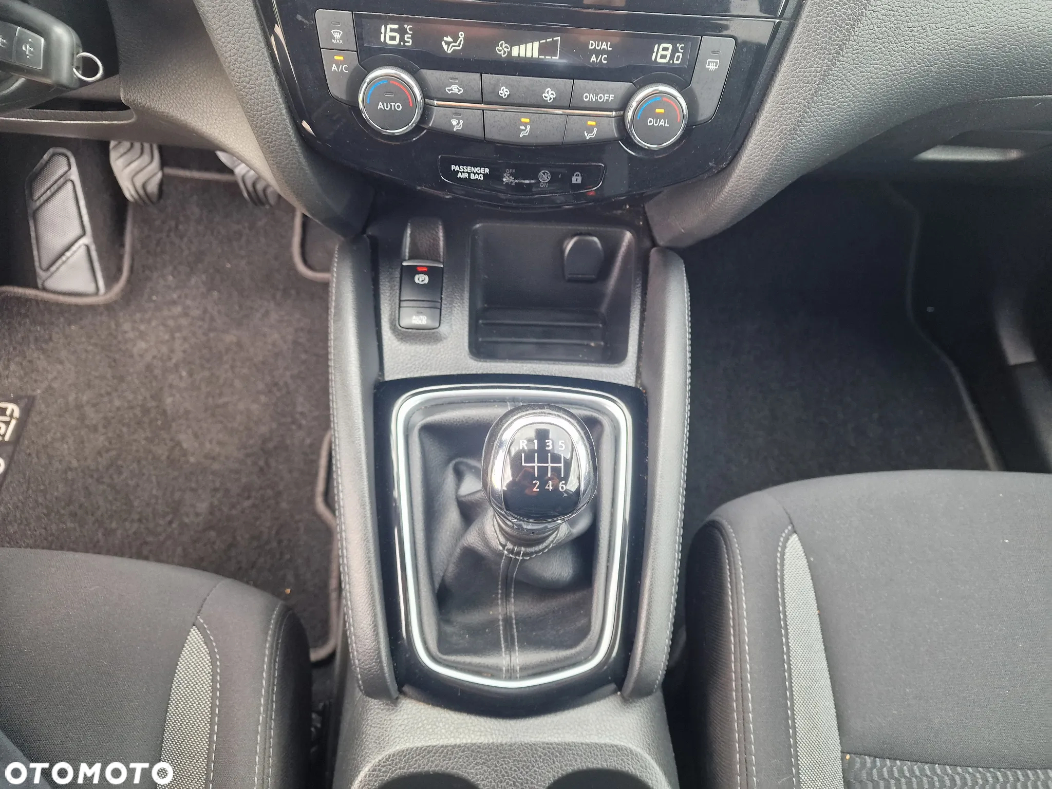 Nissan Qashqai 1.2 DIG-T Acenta EU6 - 26