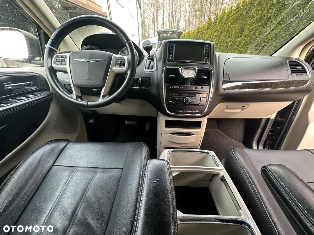 Chrysler Town & Country 3.6 Touring - 5
