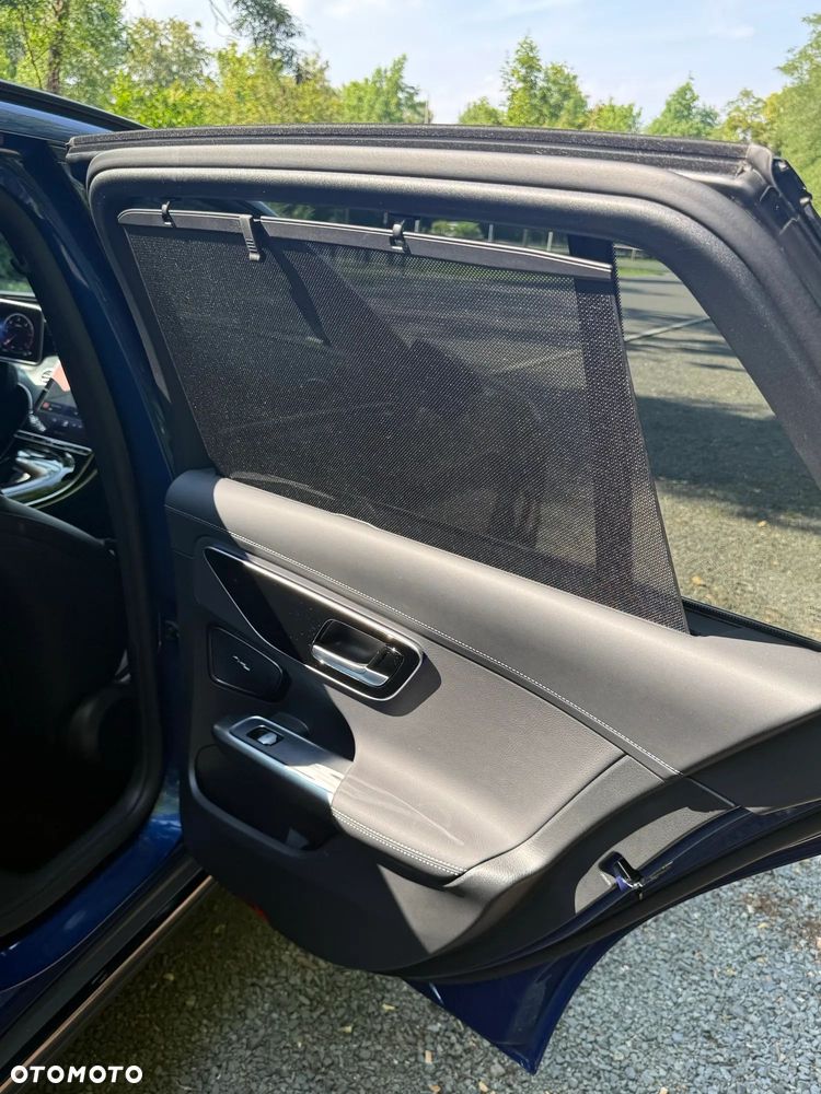 Mercedes-Benz Klasa C 220 d mHEV 4-Matic All-Terrain Avantgarde - 23
