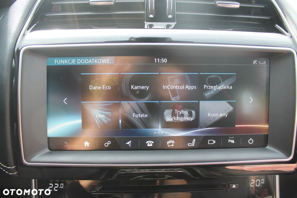 Jaguar XE 20d R-Sport - 32