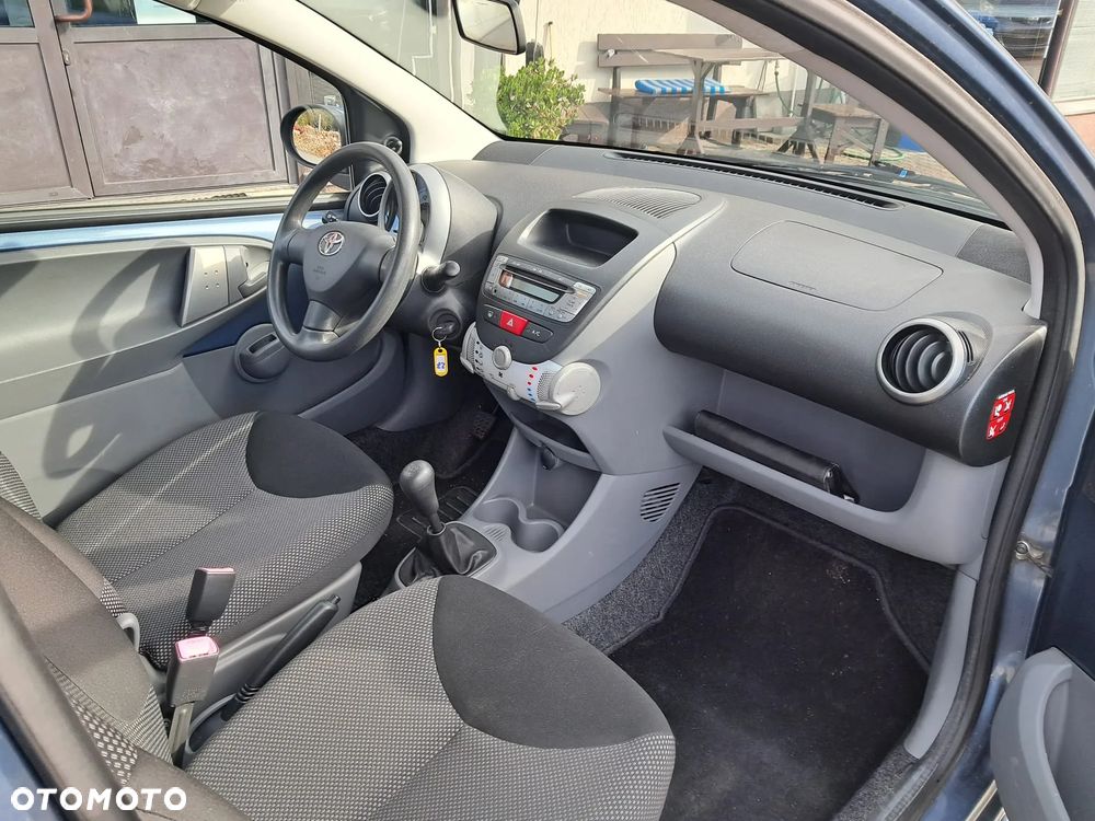 Toyota Aygo - 13