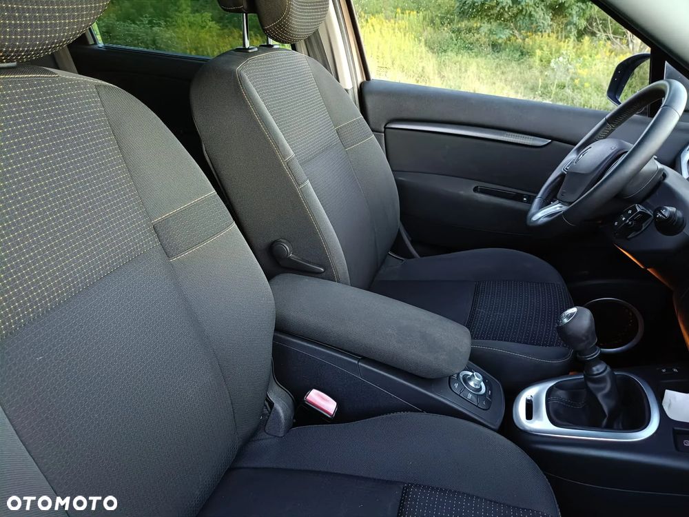 Renault Scenic TCe 130 Dynamique - 16