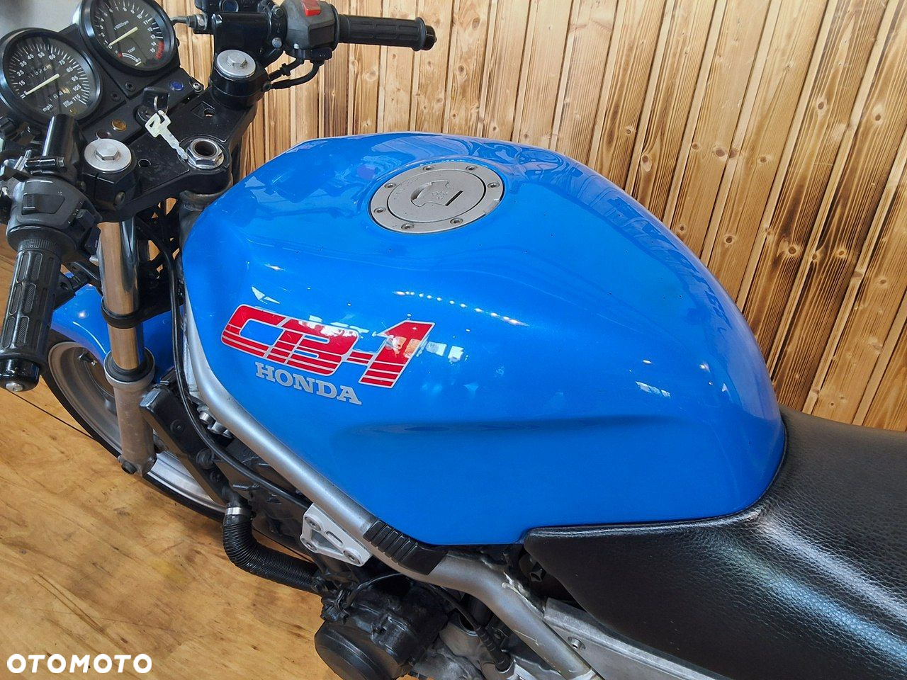 Honda CB - 11