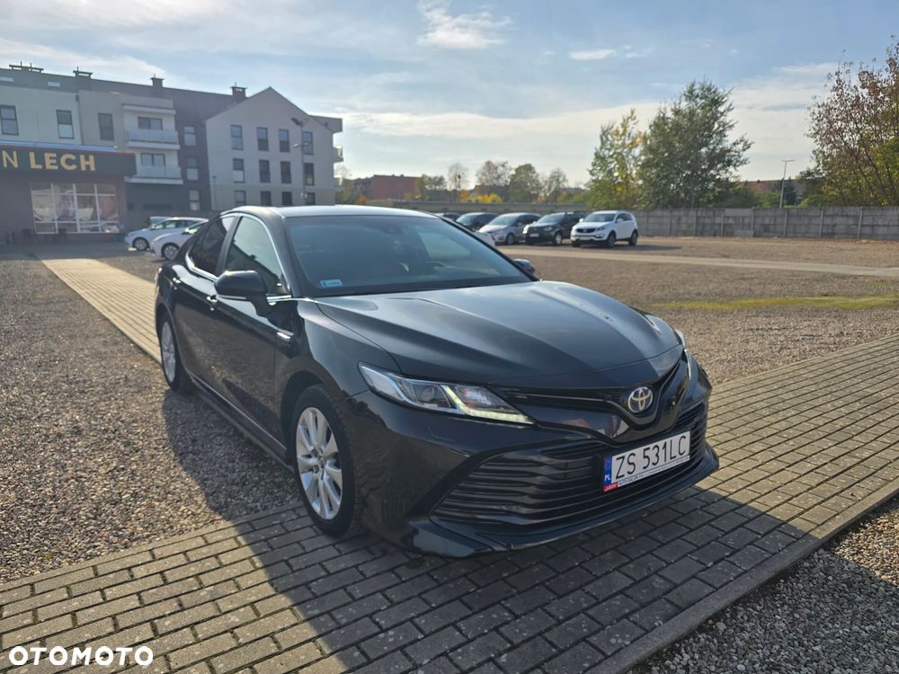Toyota Camry 2019 photo 3