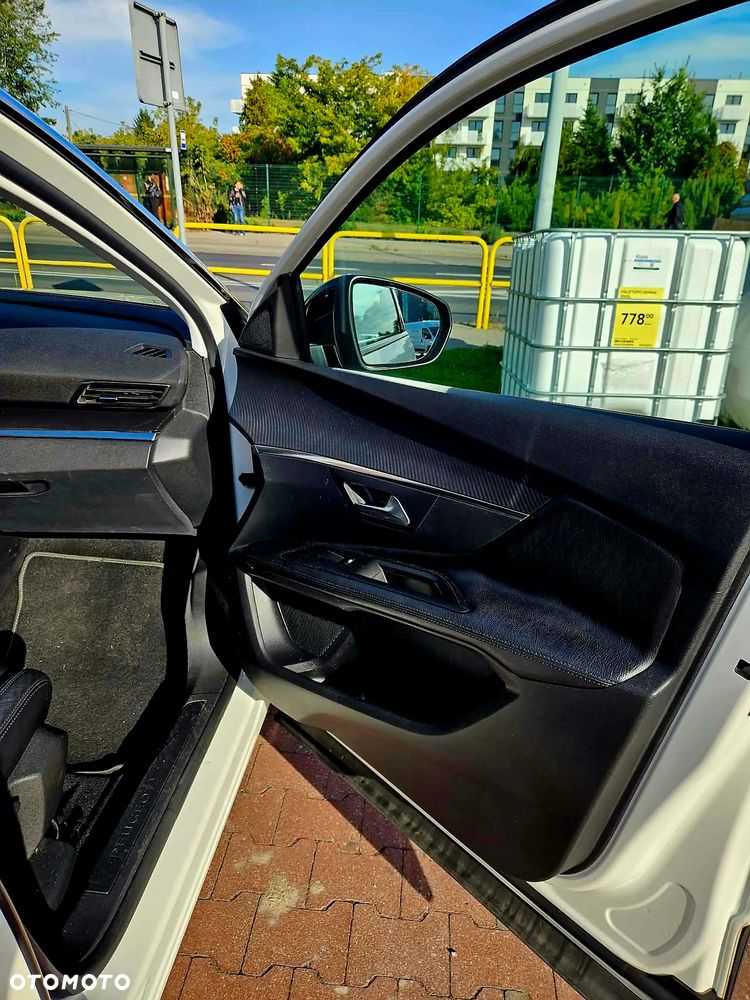 Peugeot 3008 - 11