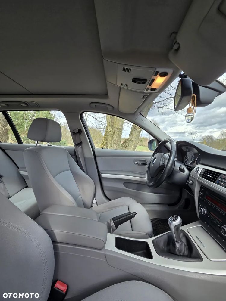 BMW Seria 3 320d DPF - 11