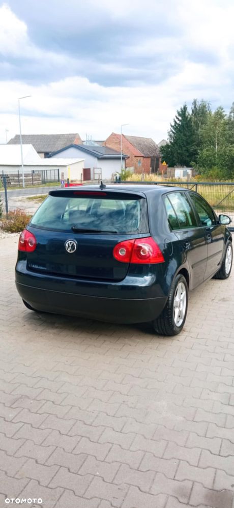 Volkswagen Golf - 6