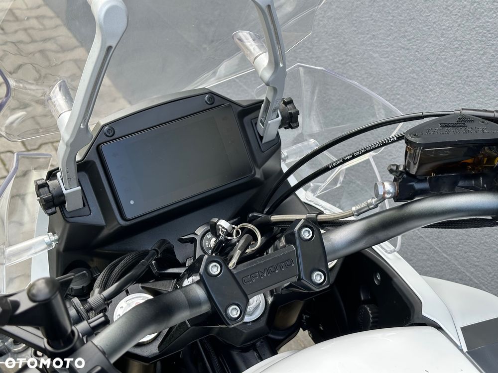 CFMoto 650 MT - 21