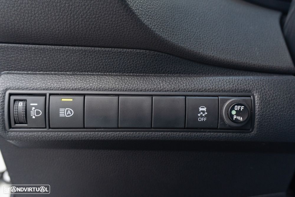 Toyota Corolla Touring Sports 1.8 Hybrid Comfort+P.Sport - 18