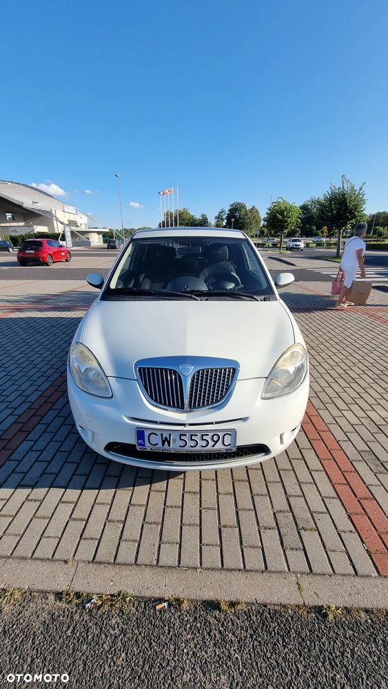 Lancia Ypsilon 1.4 S MomoDesign (5 os.) - 5