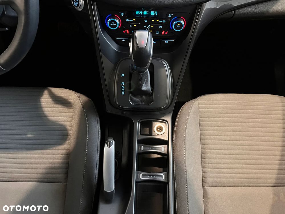 Ford Grand C-MAX - 19