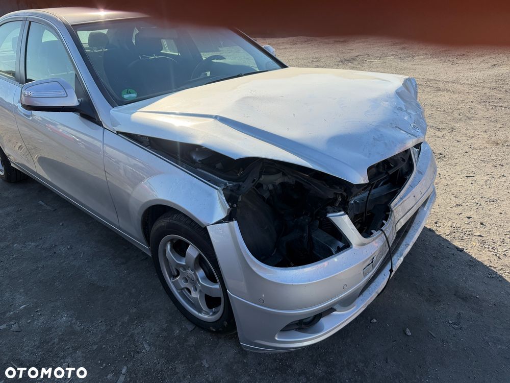 Mercedes-Benz Klasa C 230 7G-TRONIC - 4