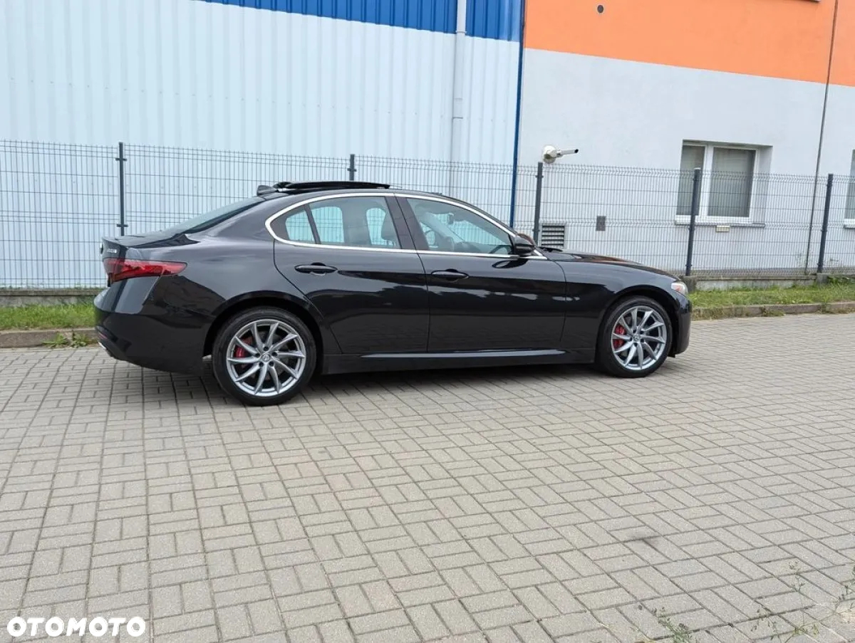 Alfa Romeo Giulia 2.0 Turbo TI Q4 - 6