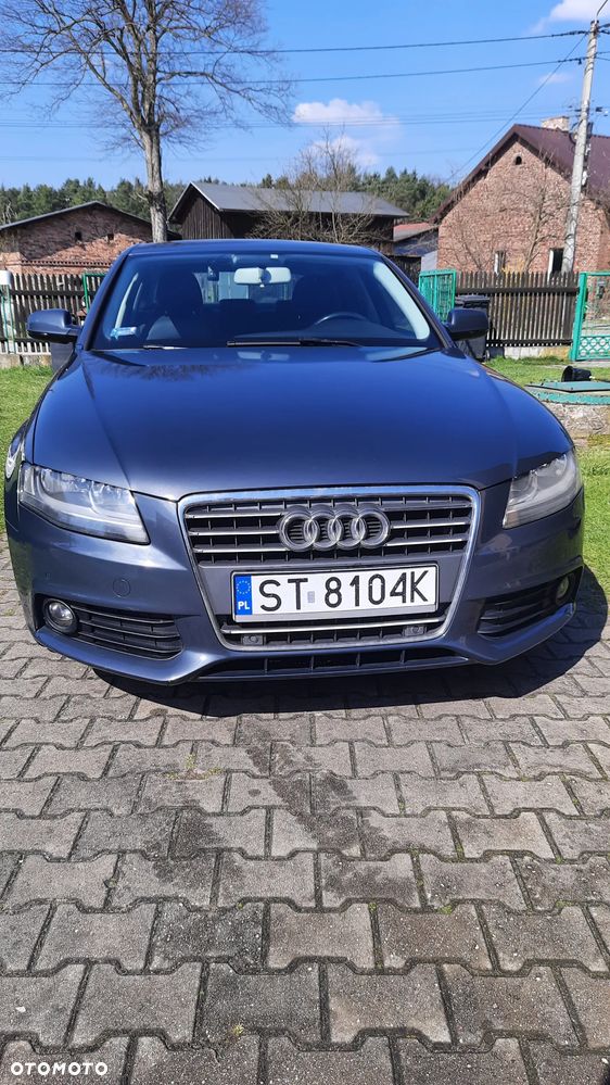 Audi A4 Limousine - 1