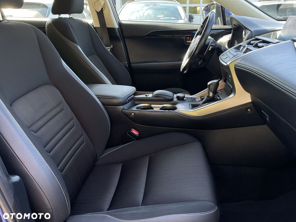 Lexus NX 200t Elite AWD - 11